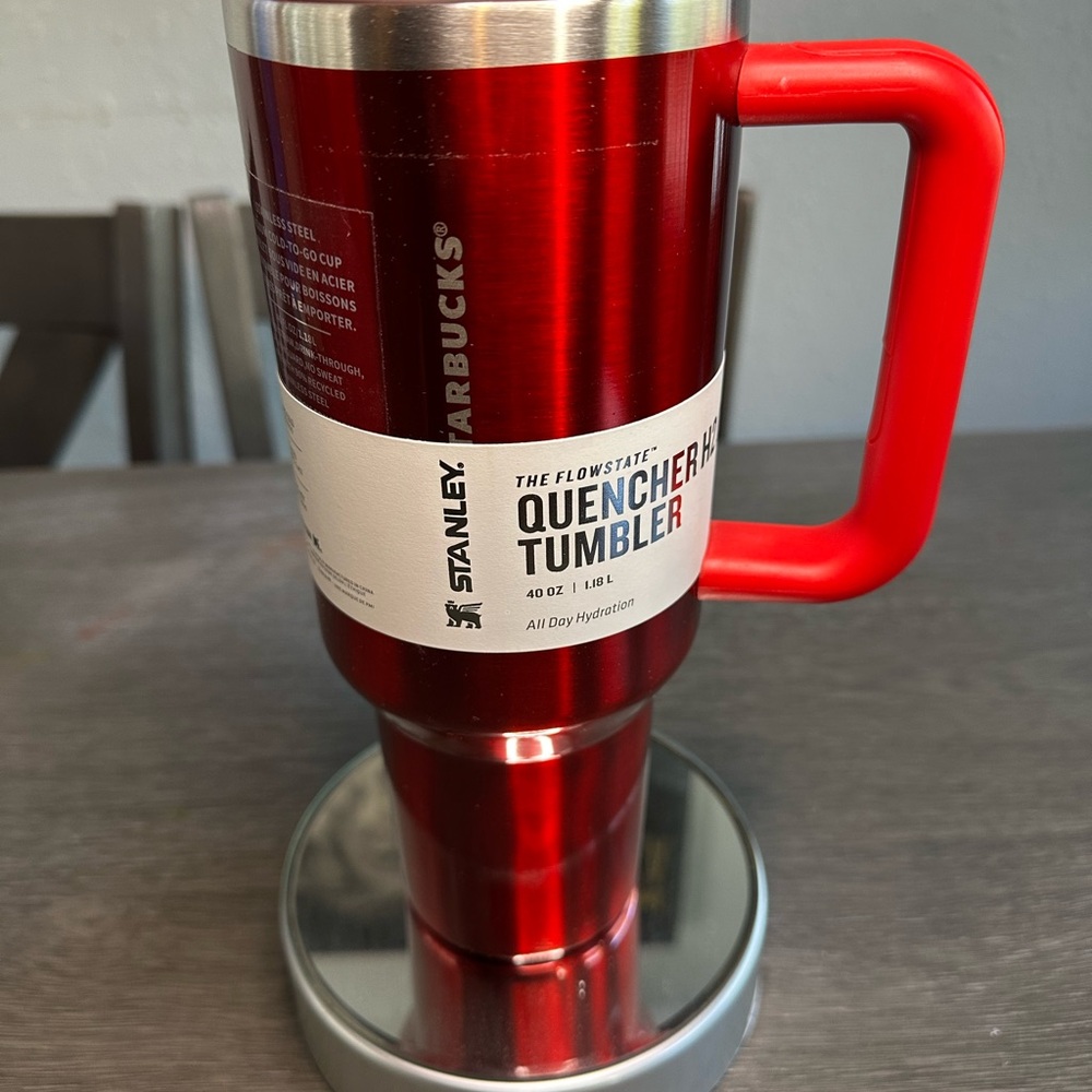 Stanley Red Quencher Tumbler with Handle